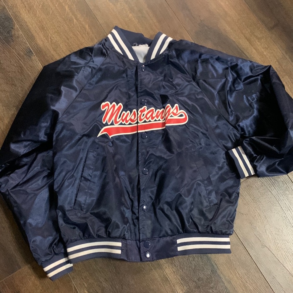 Vintage bomber jacket!